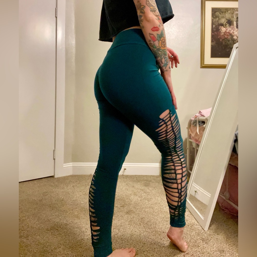 Maha Devi Design - Teal braided leggings
